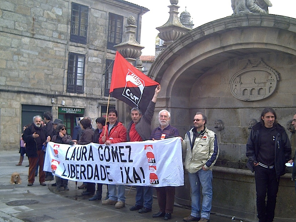 Concentración en Pontevedra por la libertad de Laura Gómez