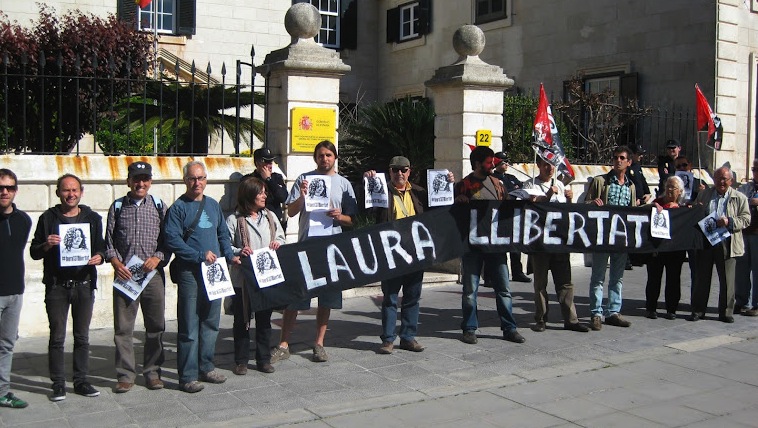 Concentración en Menorca por la libertad de Laura