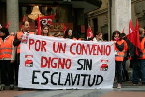[Fotos] Concentración en Valladolid por un convenio digno en Telemarketing