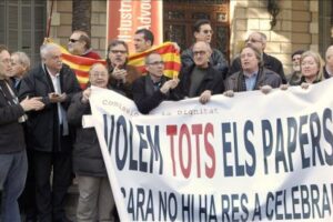 Comissió de la Dignitat: Wert no ha cumplido los plazos para el retorno de los ‘papeles de Salamanca’