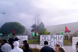 Desalojados ex trabajadores de Delphi de la Delegación de gobierno en Andalucia