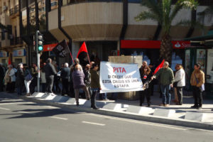 Celebradas concentraciones en Alicante contra la Banca