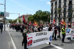 Barcelona: La CGT participó ayer en dos movilizaciones en HP y en Correos.