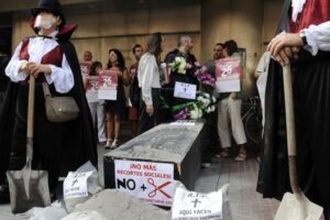 14 agosto 2013, entierro de los derechos laborales y sociales en Antequera