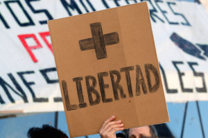(Fotos) Manifestación en Madrid en defensa de lo público, las pensiones y el juicio a la Banca