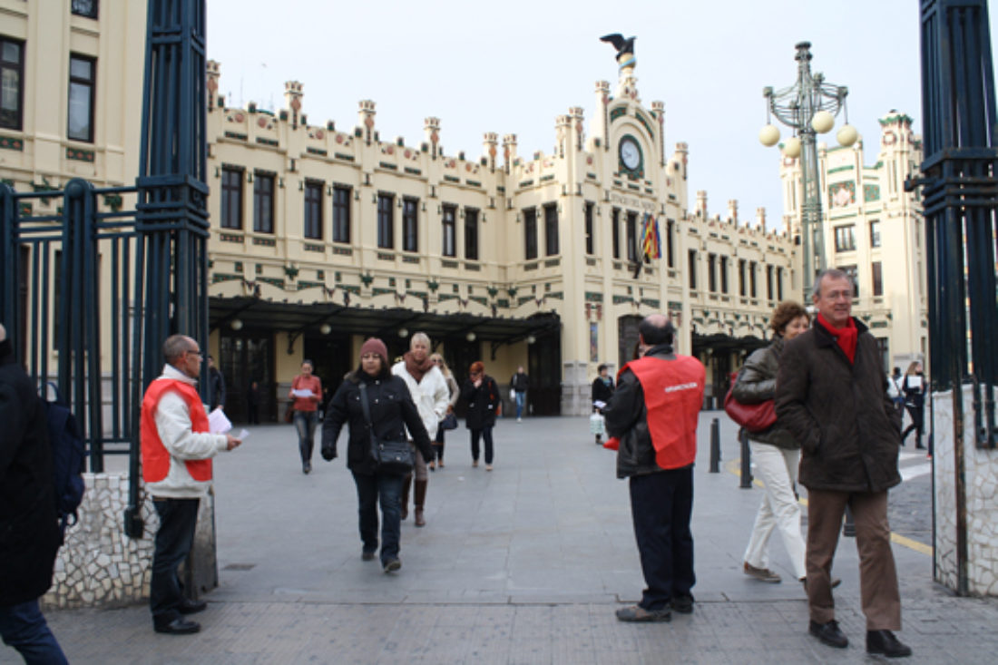 11M: Valencia y Alicante: Continúa la campaña de CGT contra la compra de productos de la ONCE a través de los CFC