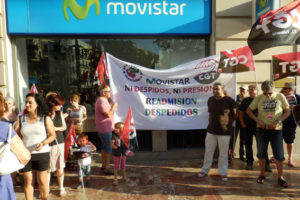 [Video y fotos] Concentración en Valencia contra la represión y los despidos en Movistar