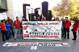 [Fotos] Concentración de CGT contra la Fundación Amigó por despido y acoso a trabajadores del Centro de Acogida de Menores «La Foia» de Bunyol