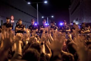 España: La reforma del Código Penal ataca la libertad de expresión, de información y de reunión