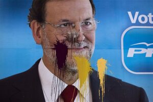 “La recuperación de la que habla Rajoy es cierta. Los ricos, los banqueros y las grandes corporaciones, se han puesto morados con los millones de euros robados de las arcas públicas”