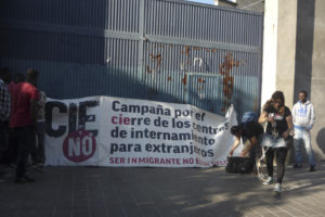 Concentración contra los CIE en Valencia