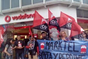[Fotos] Concentraciones contra la represión sindical en Marktel