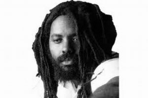 Mumia Abu-Jamal presenta demanda sobre falta de atención médica