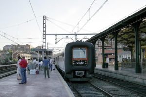 Servicio Cercanías Ferroviarias más prioritario y beneficioso para Valladolid que el #AVEderroche