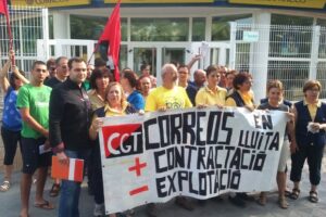 Movilización de la plantilla de Correos de Vila-real por falta de contratación