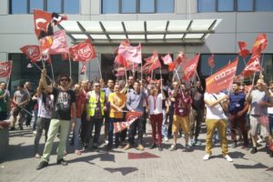 Dan comienzo los paros y concentraciones en protesta por el despido de 417 trabajadores y trabajadoras de Indra en Valencia