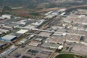 Acciona Facility Services-Ford Almussafes retira el ERE y recolocará a los 38 trabajadores