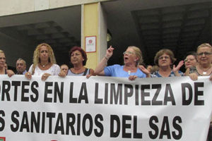 CGT se moviliza contra los atropellos de LISAN en la limpieza sanitaria de hospitales en Málaga