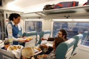 Huelga de la plantilla de Servicios Ferroviarios a bordo del tren (catering, azafatas/os…) desde el 26 de febrero al 5 de marzo en todo el Estado