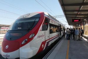 CGT convoca huelga para el día 28 de julio en Renfe y Adif