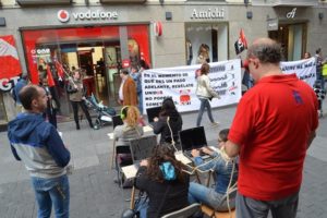 Konecta obliga a los trabajadores a llamar a los clientes de Vodafone que le ponen mala nota