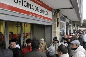 CGT critica la desvergüenza de Báñez al hablar de “recuperación económica”