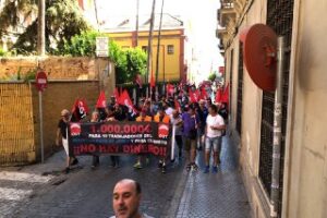 Sindicalistas del Ayuntamiento de Jerez, pertenecientes a CGT, hacen a pie 600 km para denunciar la política laboral que ejerce el PSOE y su actual alcaldesa, Mamen Sánchez