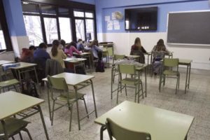 Más de 15 colectivos andaluces en la Educación Pública se unen para exigir mínimos en la vuelta a las aulas y el final de curso