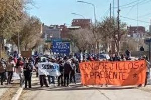 Corte del puente internacional Argentina-Bolivia por los trabajadores municipales del SEOM Jujuy