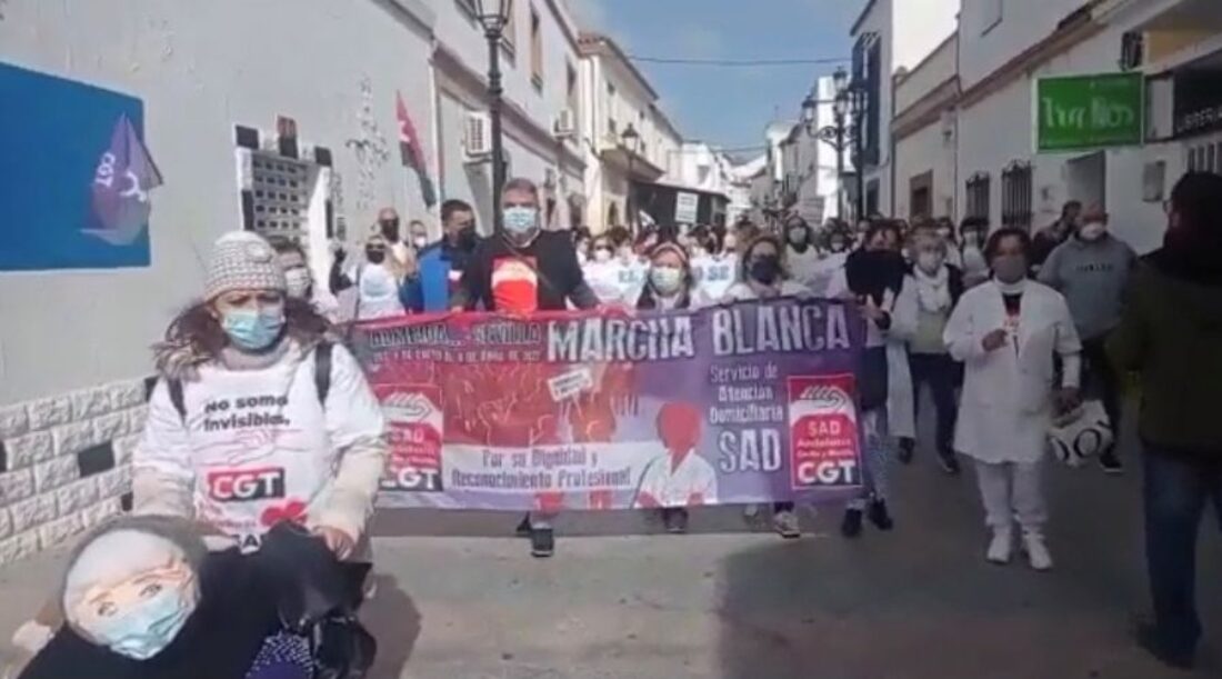Llega a Córdoba la Marcha Blanca andaluza del Servicio de Atención Domiciliaria (SAD)