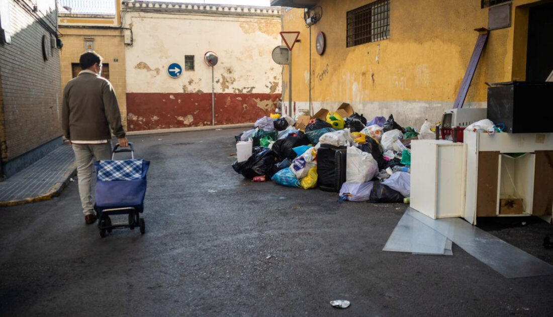 Desconvocada la huelga de basuras de Moguer y Mazagón