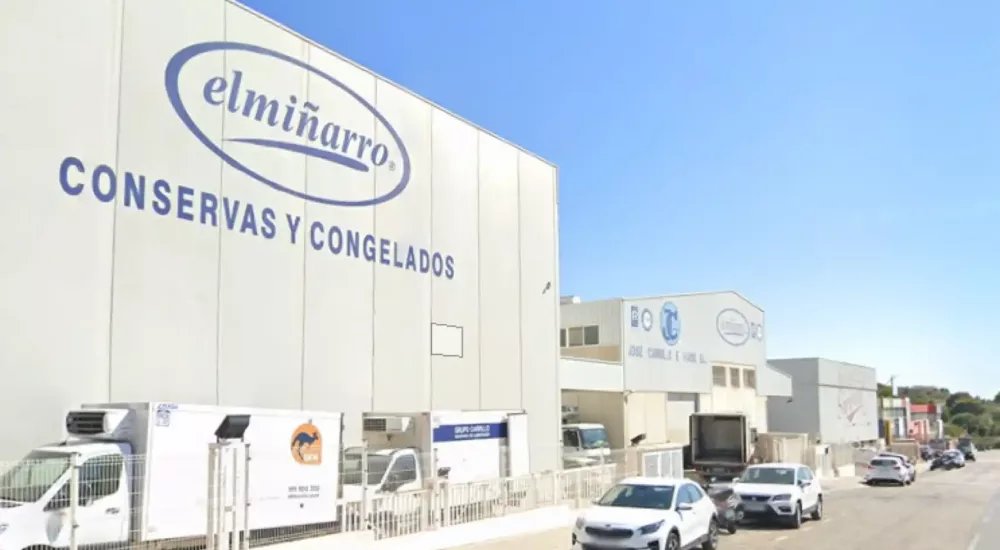 Un trabajador muere decapitado por un montacargas en situación irregular en la empresa de conservas y congelados Elmiñarro
