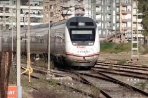 CGT Huelva promoverá una movilización ciudadana en favor del ferrocarril público y social ante el abandono y deterioro actual del mismo