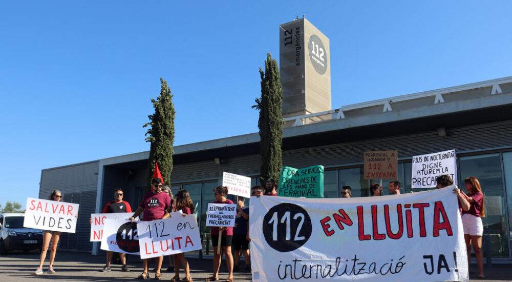 Reunió del conseller d’interior amb la plantilla del 112 en vaga
