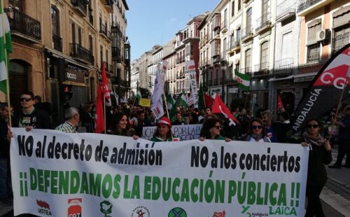 La comunidad educativa de Benalmádena sale a la calle el 24 de abril para defender la educación pública