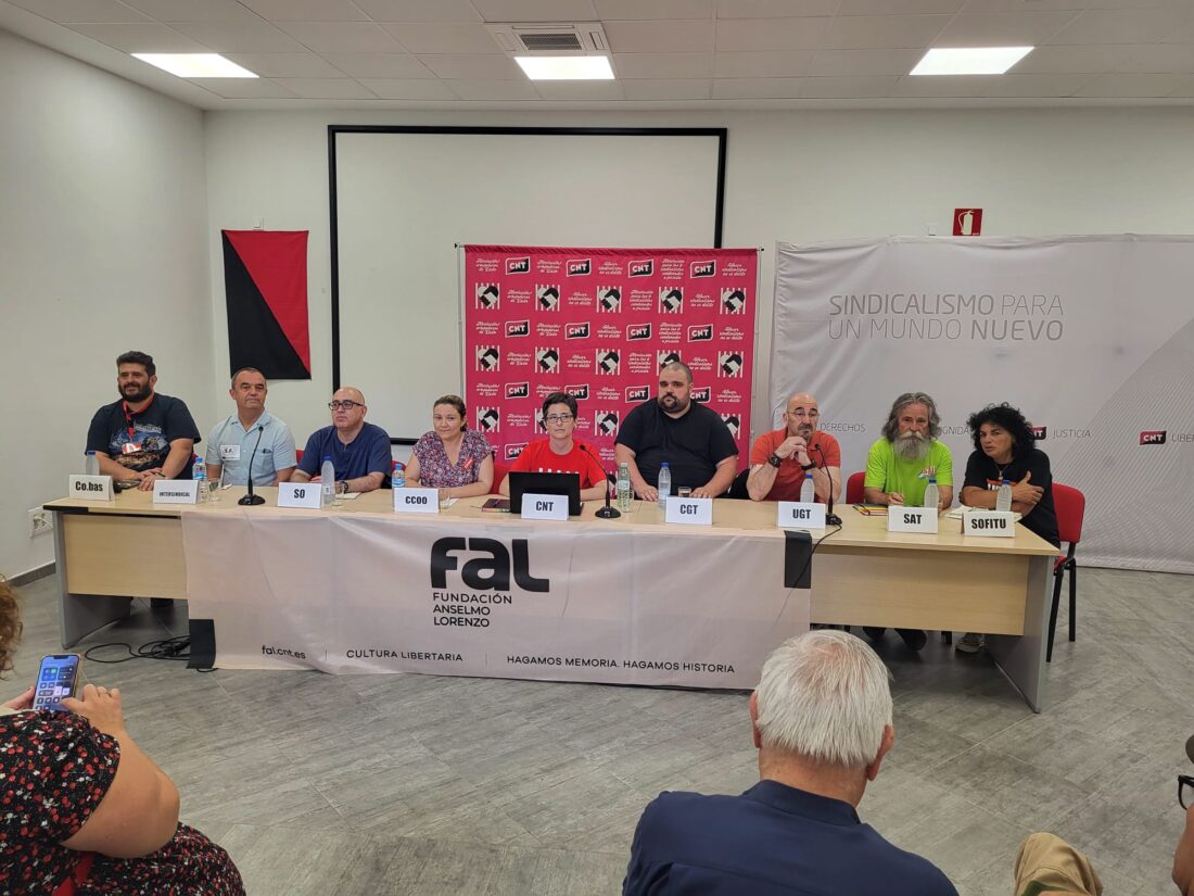 Histórica rueda de prensa del sindicalismo en apoyo a Las Seis de la Suiza de Xixón