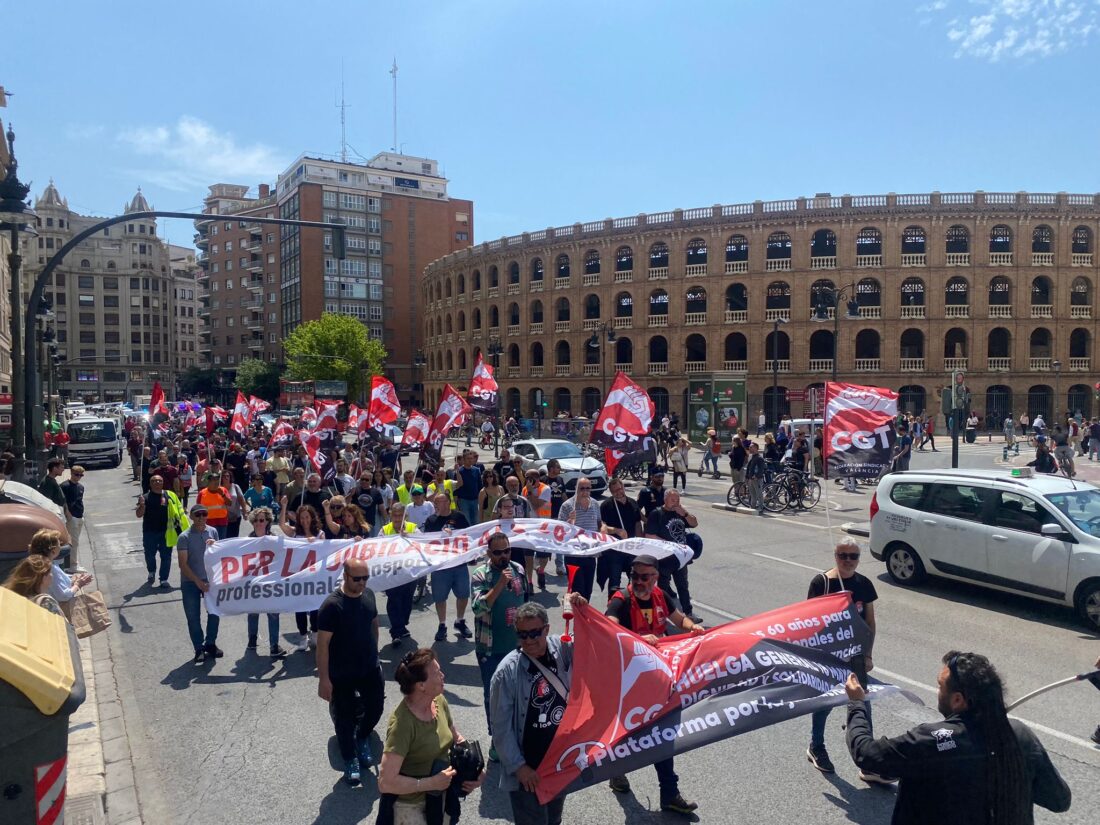 La justicia “da otro palo” a la  EMT y la obliga a acabar con las externalizaciones de mantenimiento de autobuses