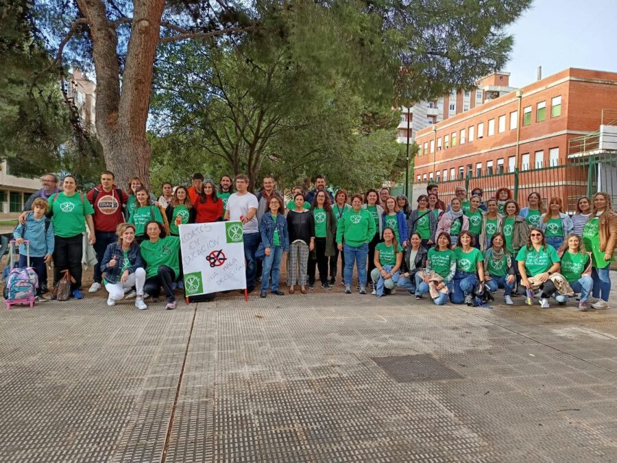 Los sindicatos valoran como un éxito la huelga parcial en educación en Aragón - Imagen-4