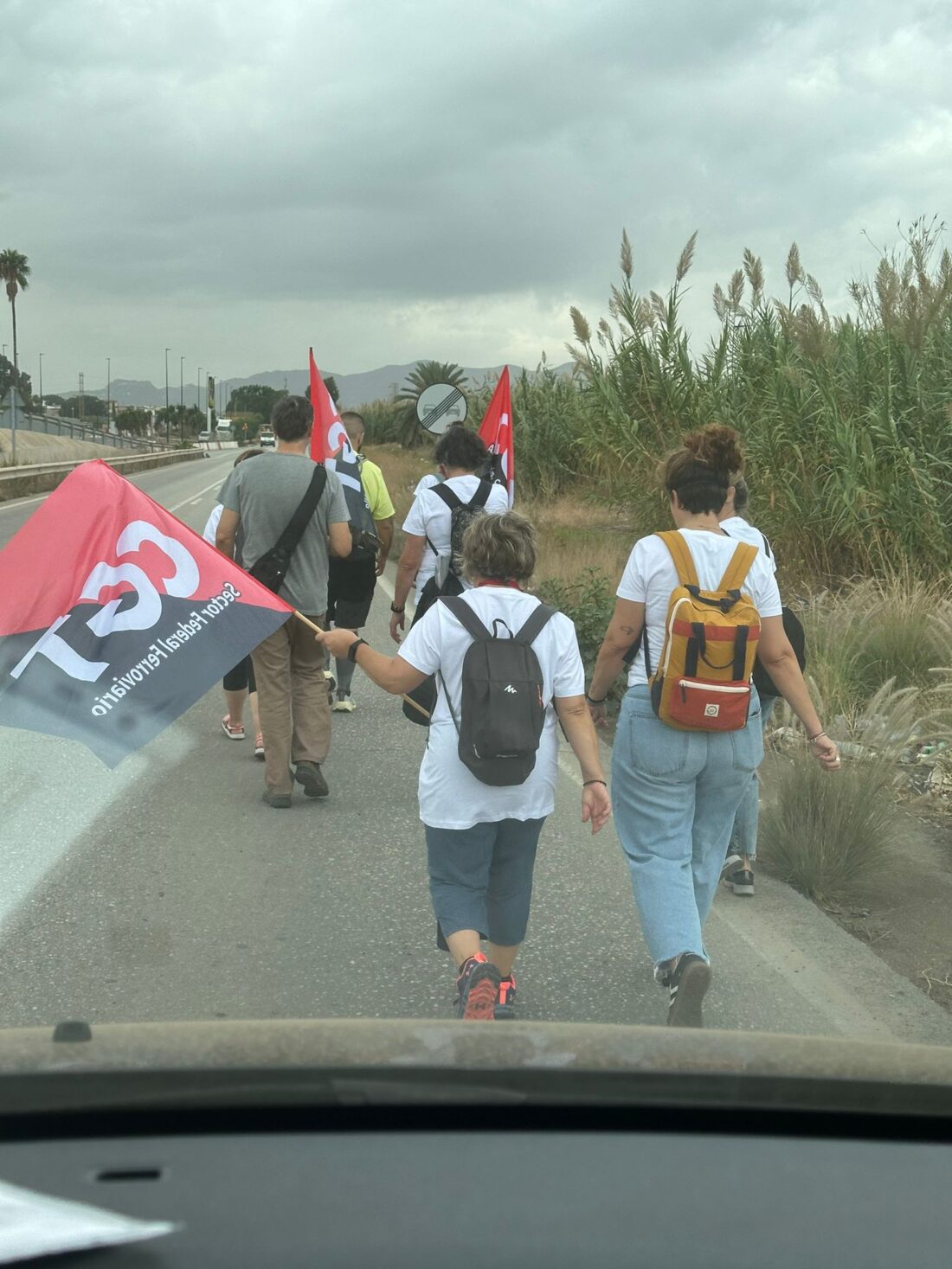 Llega a Sevilla la marcha a pie desde Málaga «PÍDELE CUENTAS A JUANMA»