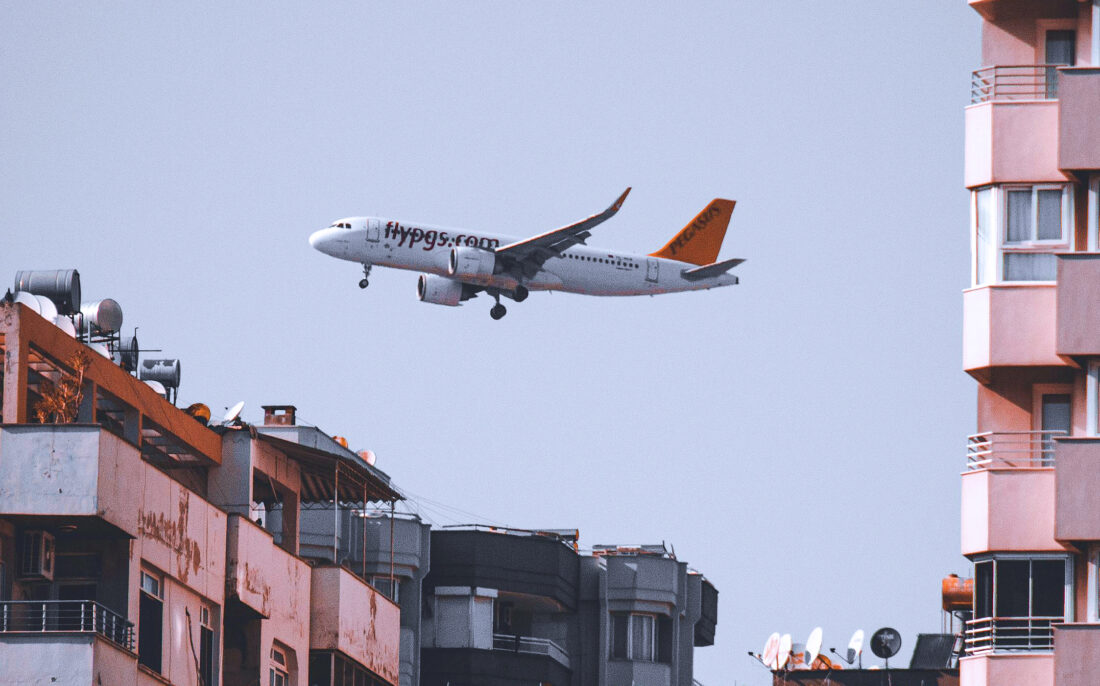 Los aviones no solo calientan el planeta: sus emisiones también producen enfermedades