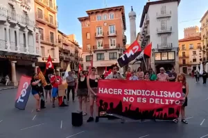 “Somos más de seis”: CGT muestra su solidaridad con las compañeras encausadas de ‘La Suiza’