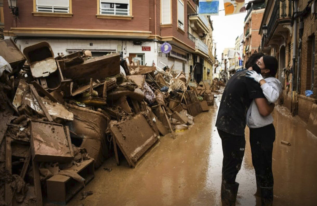 Sols el poble salva al poble