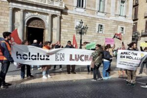 Continúan los despidos en Holaluz después de la marcha de 80 trabajadores y… la huelga indefinida también