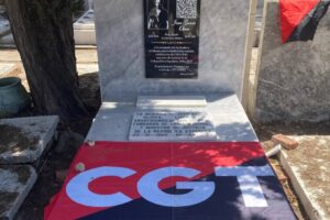 Acto de dignificación de la tumba de Joan García Oliver en Guadalajara (México)